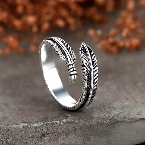 "Drifting" Minimalist Boho Hippie Festival Feather Antique Vintage Silver Ring - Picture 3 of 8